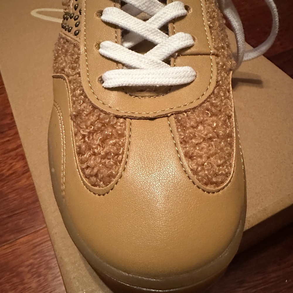 🆕 Zodiac Carmel Women's Sneakers with White Laces. New in Box. Size 8.5. - Picture 11 of 11